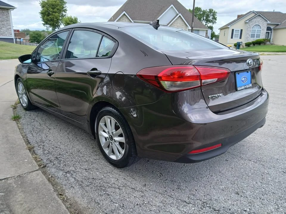 2017 Kia Forte - Image 3 of 9