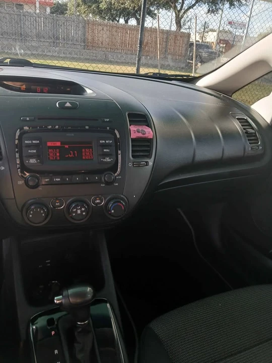 2017 Kia Forte - Image 17 of 17