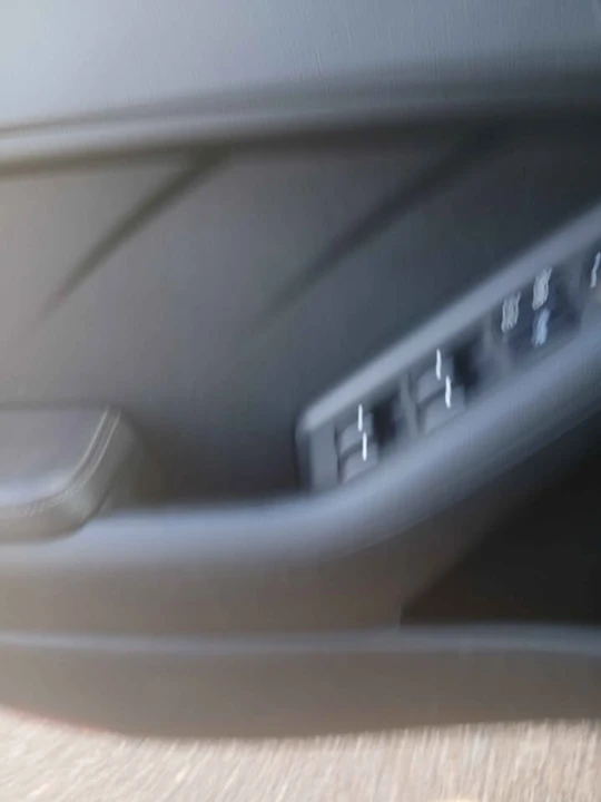 2017 Kia Forte - Image 12 of 17