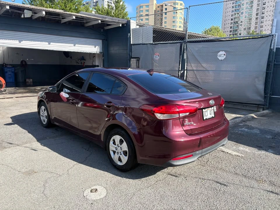2017 Kia Forte - Image 3 of 13