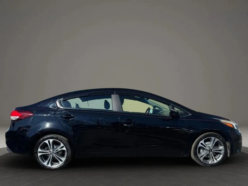 2017 Kia Forte - Image 4 of 12