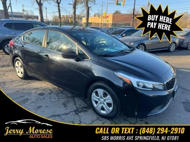 2017 Kia Forte - Image 6 of 12