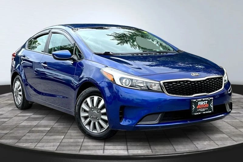 2017 Kia Forte - Image 3 of 12