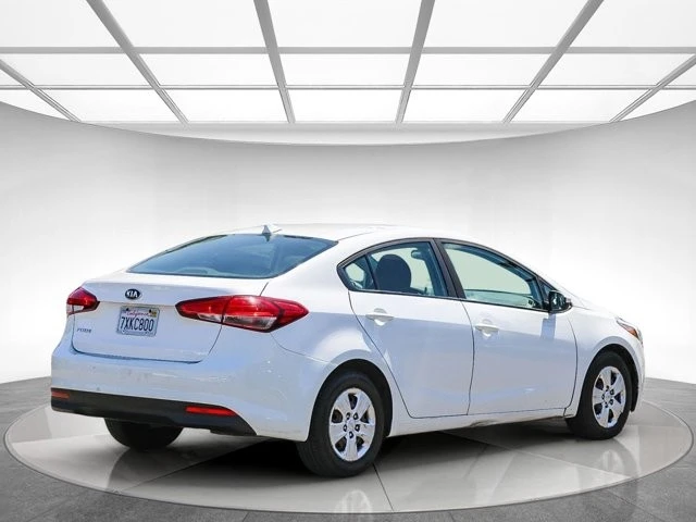 2017 Kia Forte - Image 3 of 19