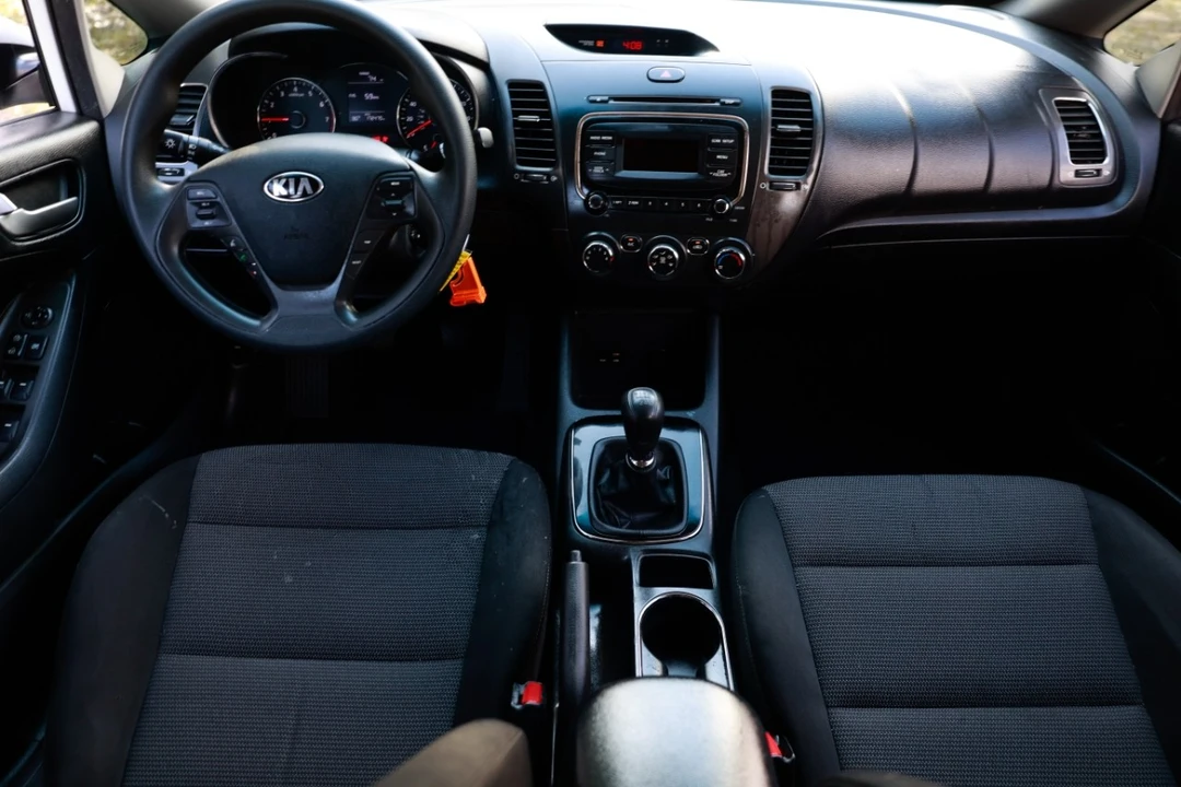 2017 Kia Forte - Image 21 of 21