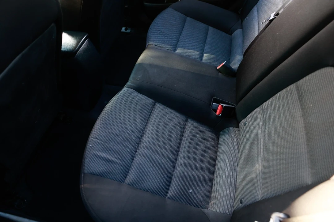 2017 Kia Forte - Image 10 of 12