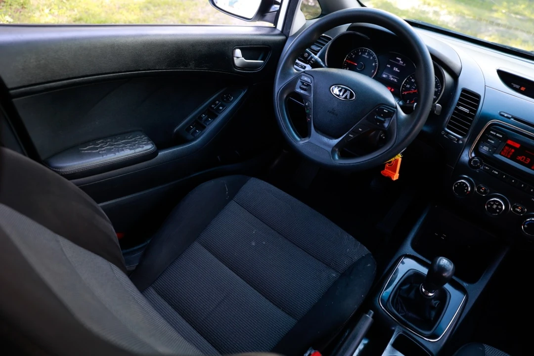 2017 Kia Forte - Image 20 of 21