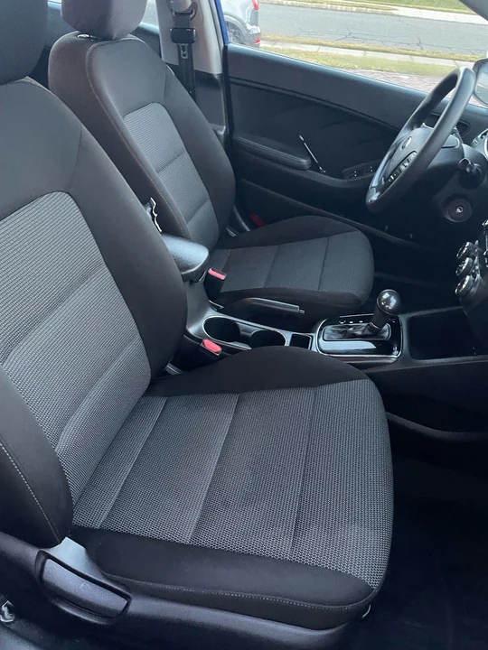 2017 Kia Forte - Image 13 of 18