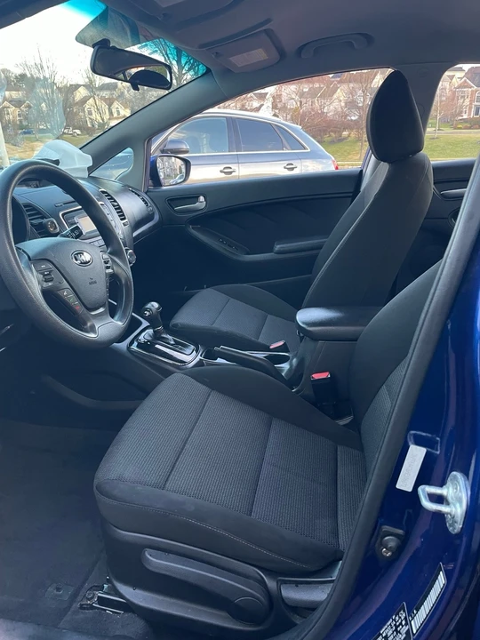 2017 Kia Forte - Image 12 of 18