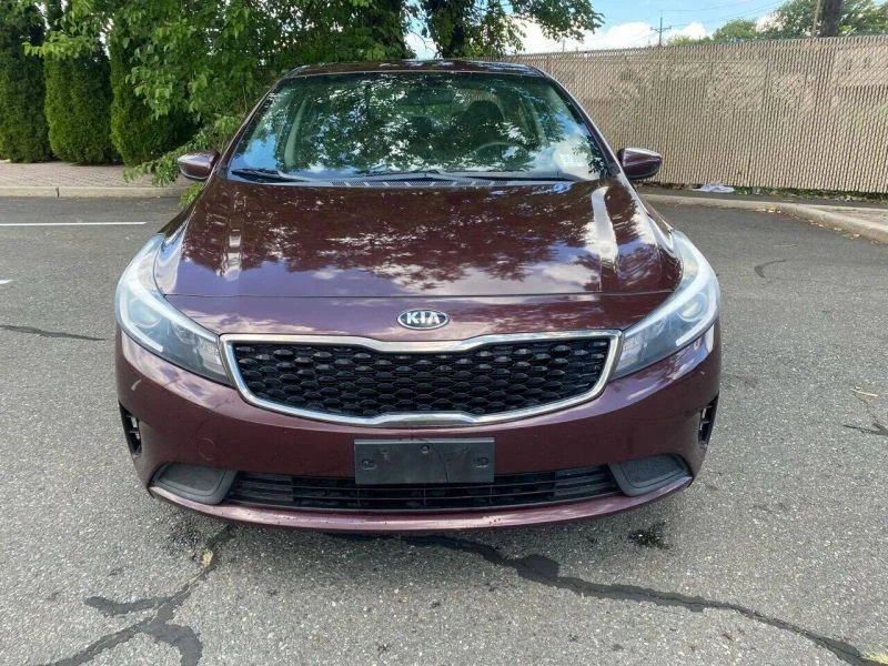 2017 Kia Forte - Image 2 of 11