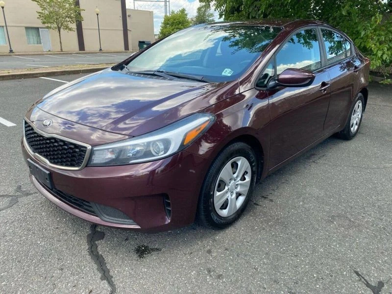2017 Kia Forte - Image 3 of 11