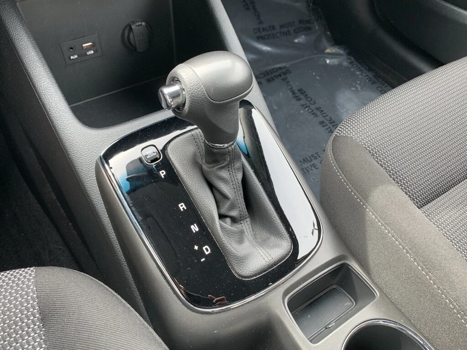 2017 Kia Forte - Image 7 of 12