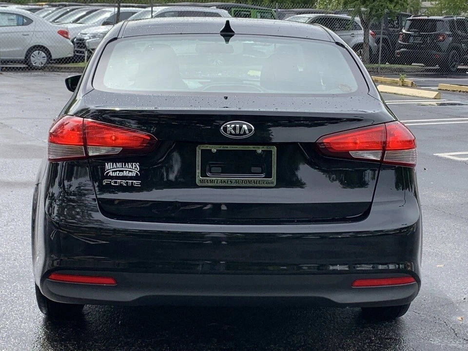 2017 Kia Forte - Image 12 of 12