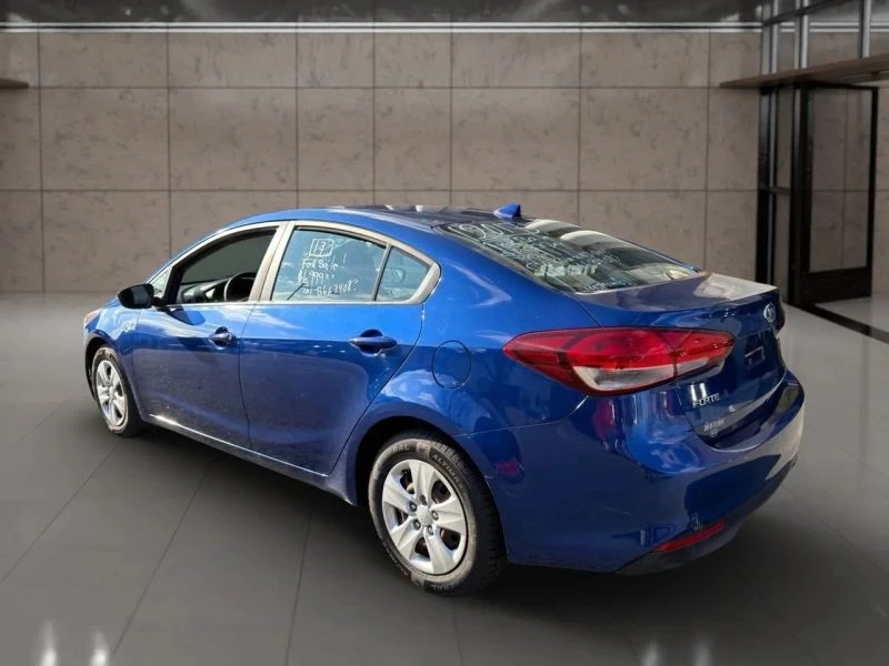 2017 Kia Forte - Image 7 of 12