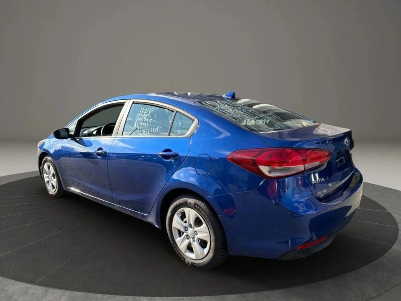 2017 Kia Forte - Image 7 of 12