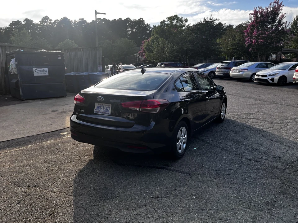 2017 Kia Forte - Image 4 of 16