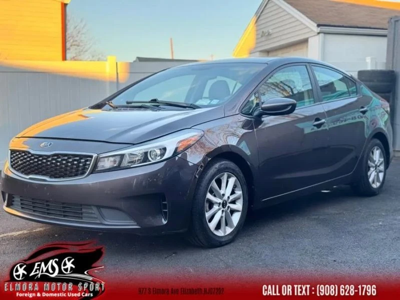 2017 Kia Forte - Image 2 of 12