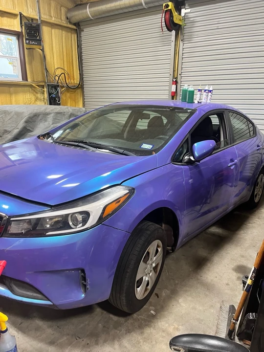 2017 Kia Forte - Image 2 of 17