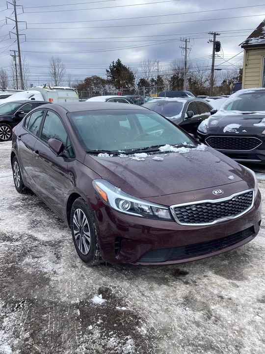 2017 Kia Forte - Image 8 of 19