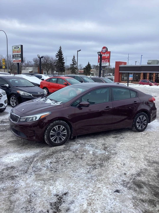 2017 Kia Forte - Image 6 of 19