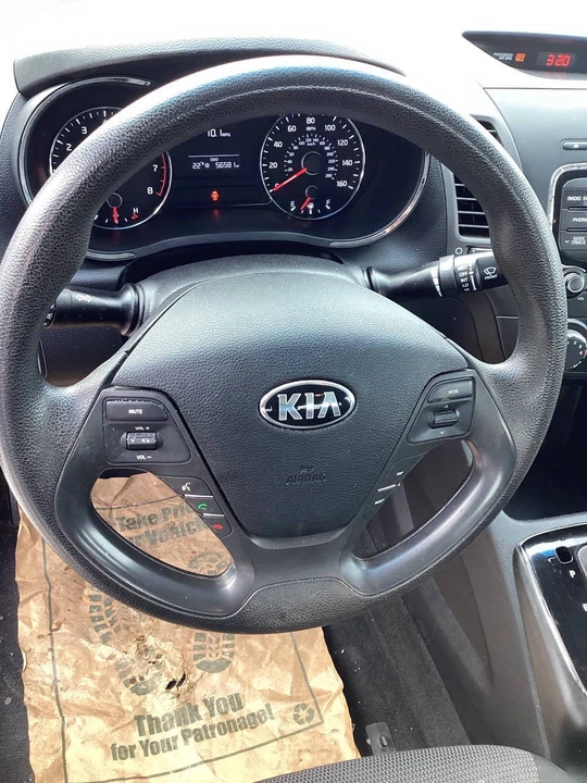 2017 Kia Forte - Image 14 of 19