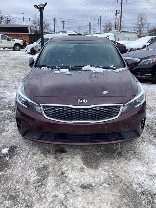 2017 Kia Forte - Image 7 of 19
