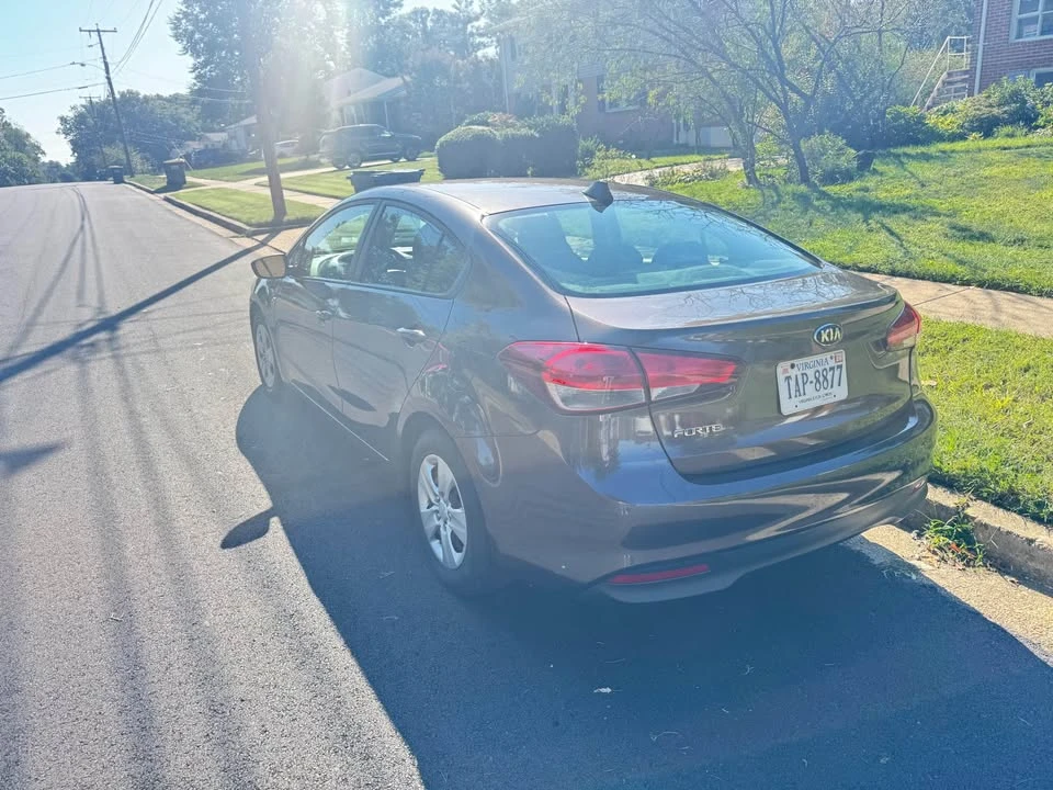 2017 Kia Forte - Image 2 of 7