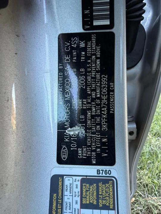 2017 Kia Forte - Image 12 of 13