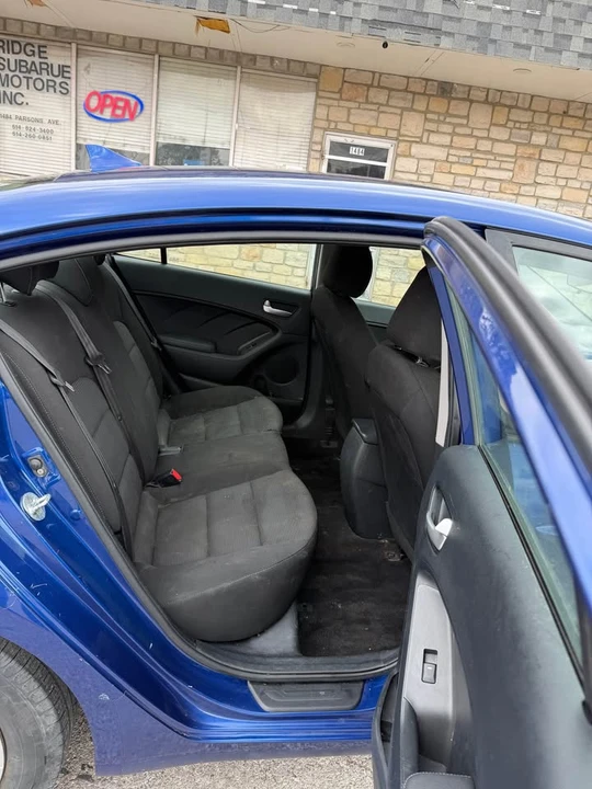 2017 Kia Forte - Image 12 of 16