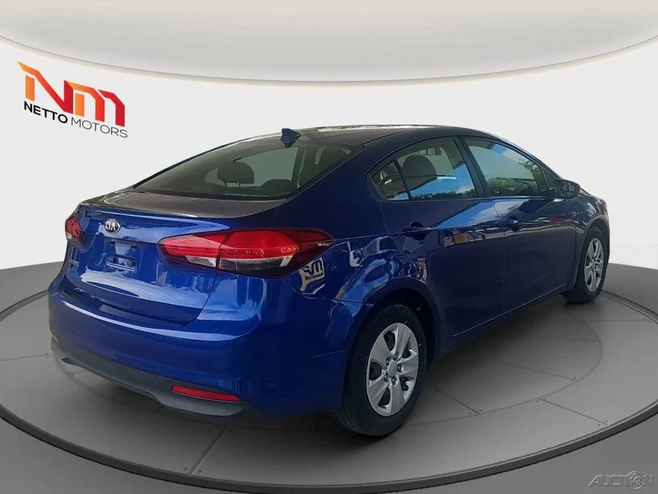 2017 Kia Forte - Image 5 of 21