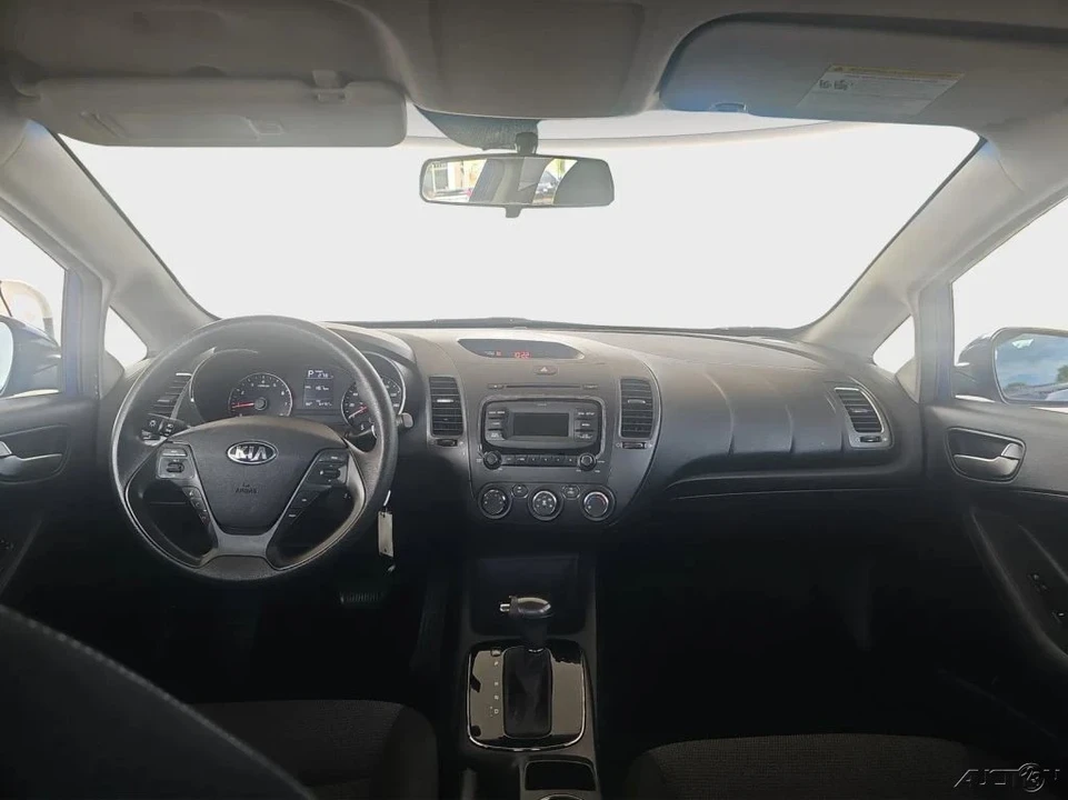 2017 Kia Forte - Image 15 of 21