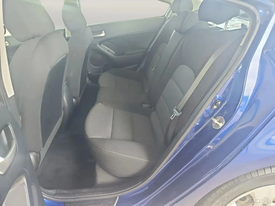 2017 Kia Forte - Image 14 of 21