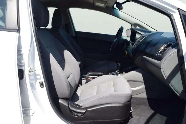 2017 Kia Forte - Image 20 of 21