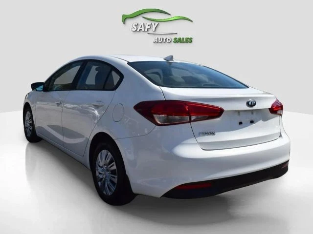 2017 Kia Forte - Image 7 of 21