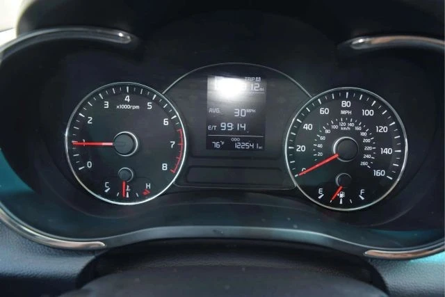 2017 Kia Forte - Image 15 of 21