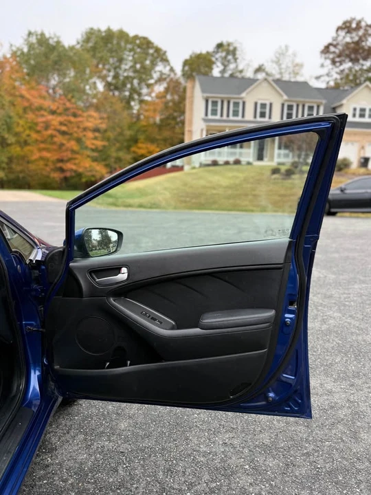 2017 Kia Forte - Image 14 of 19