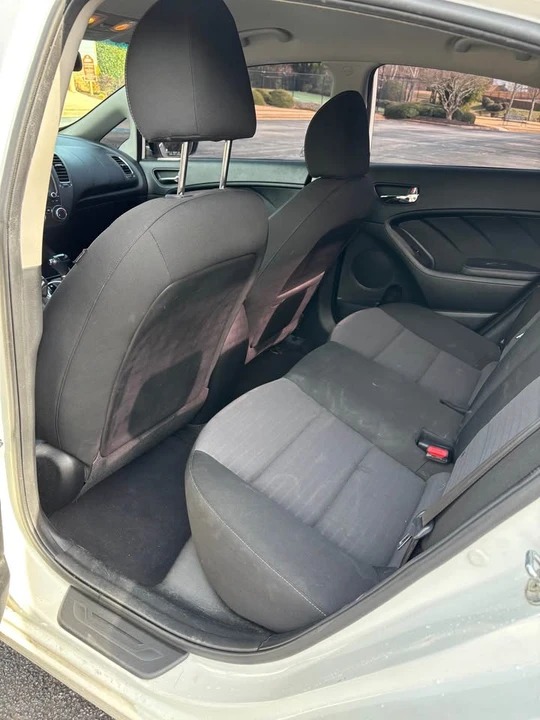 2017 Kia Forte - Image 10 of 10