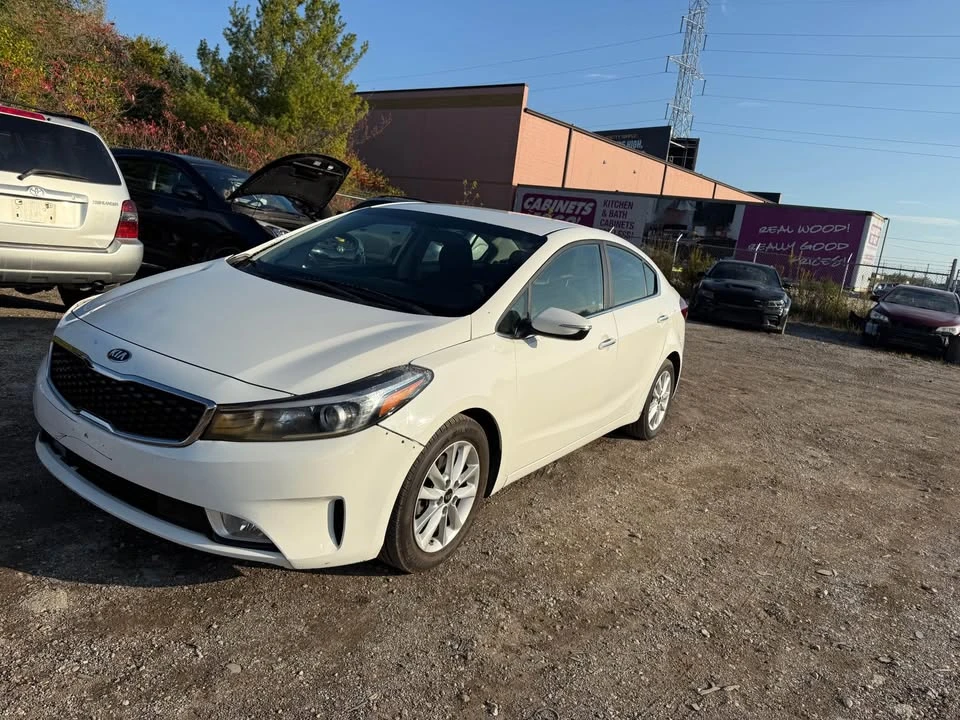 2017 Kia Forte - Image 2 of 7