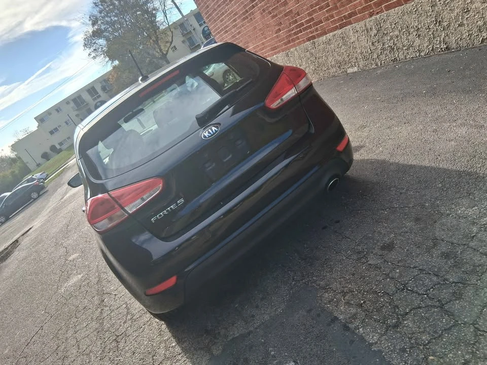 2017 Kia Forte - Image 12 of 19