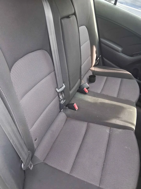 2017 Kia Forte - Image 16 of 19