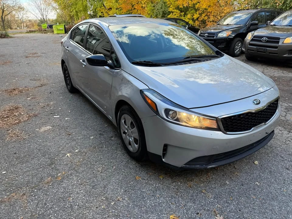 2017 Kia Forte - Image 2 of 8