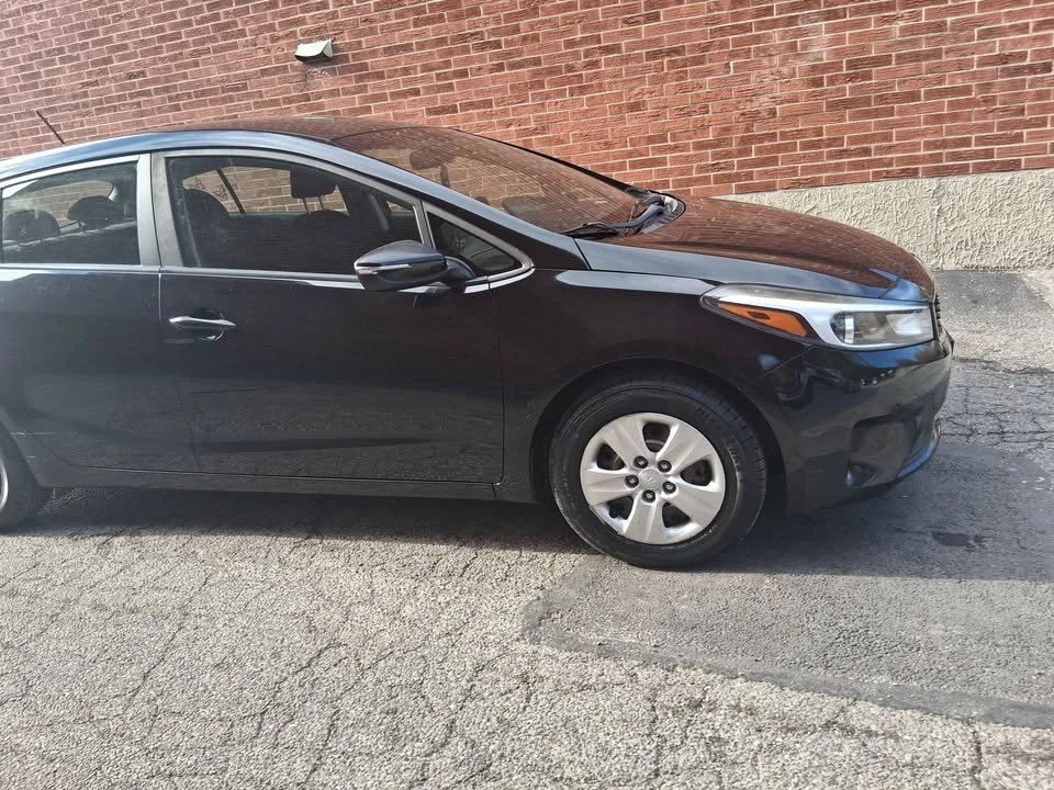 2017 Kia Forte - Image 3 of 17