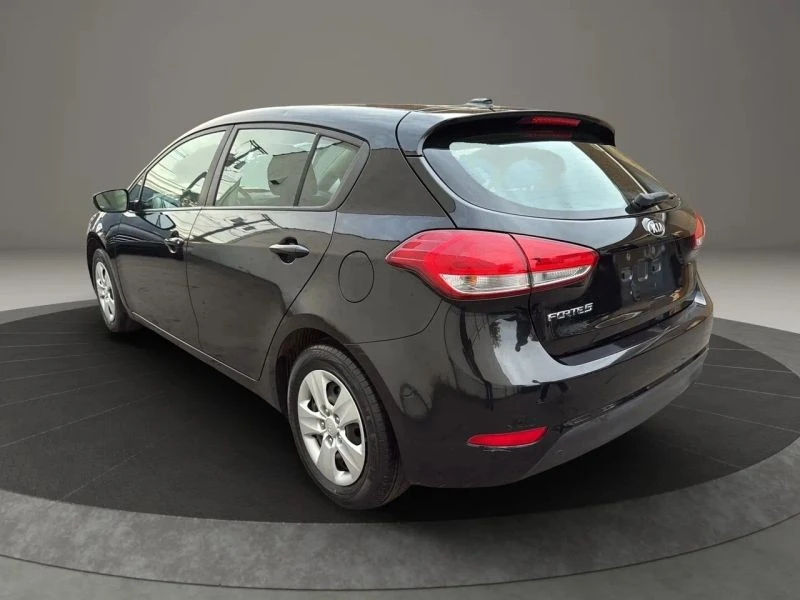 2017 Kia Forte - Image 7 of 12