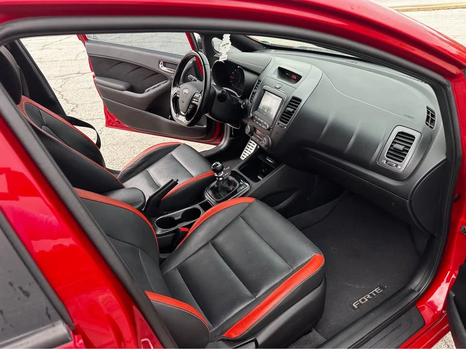2017 Kia Forte - Image 11 of 18