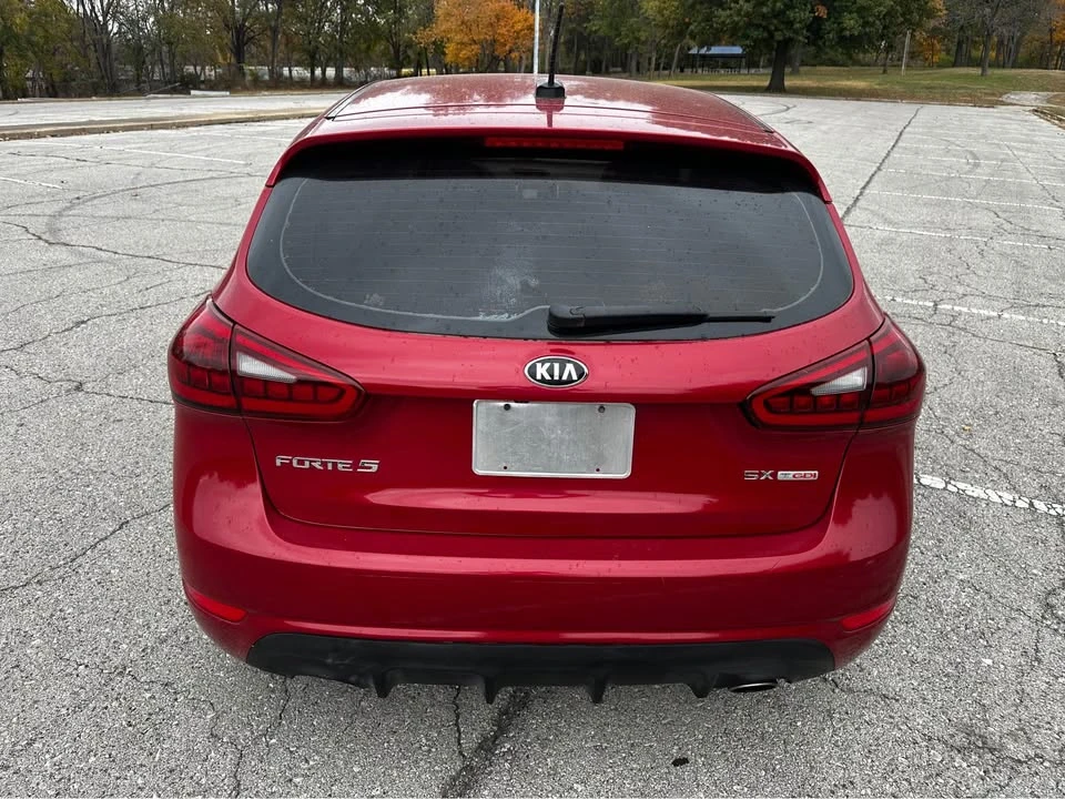 2017 Kia Forte - Image 7 of 18