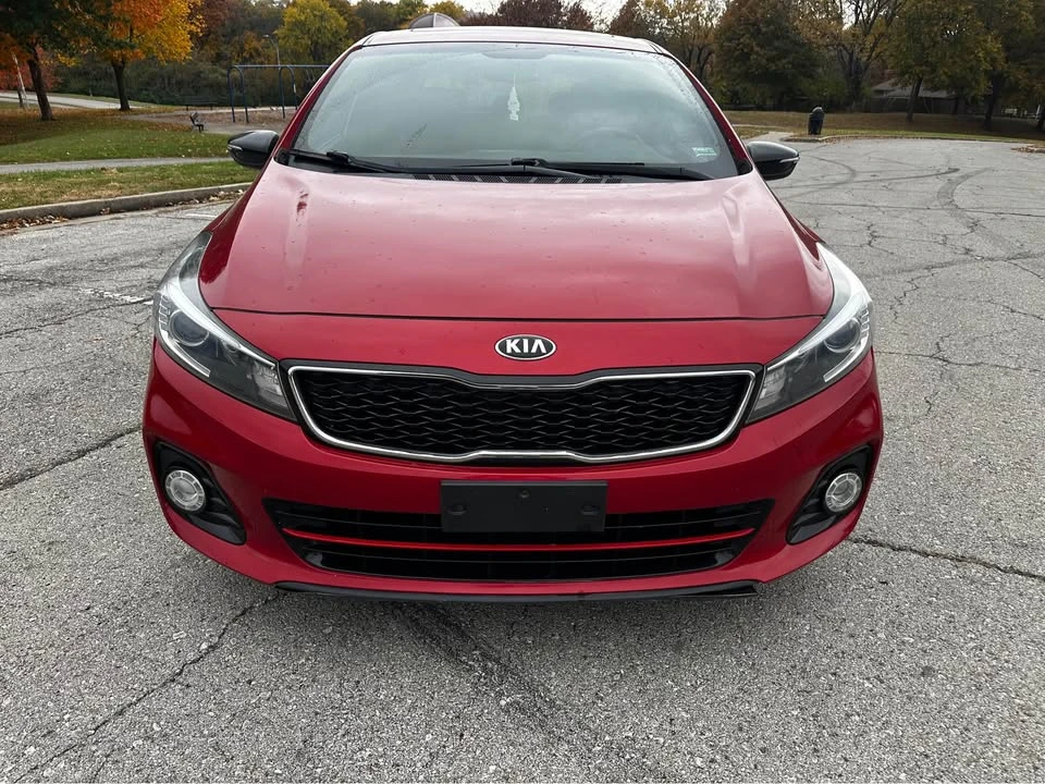 2017 Kia Forte - Image 6 of 18
