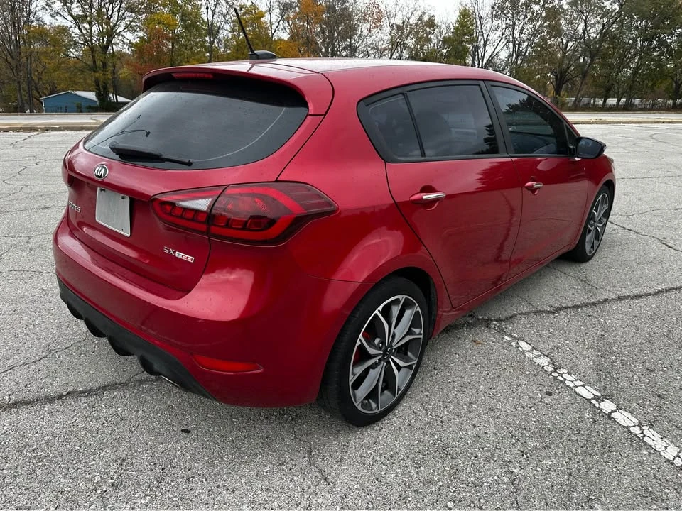 2017 Kia Forte - Image 4 of 18