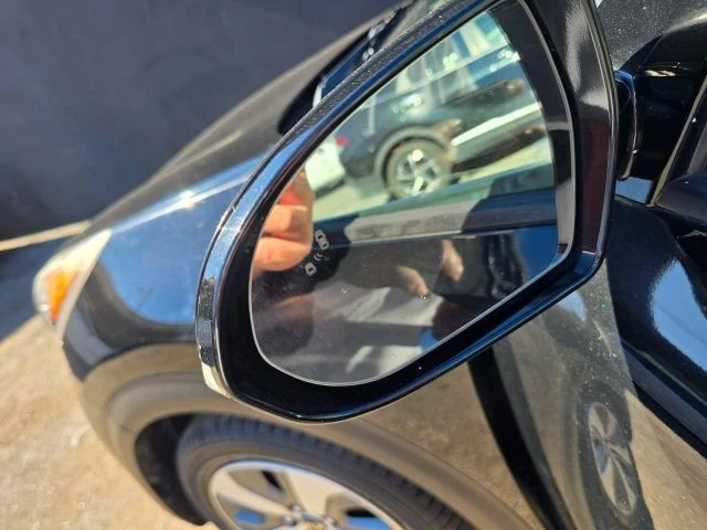 2017 Kia Niro - Image 18 of 21