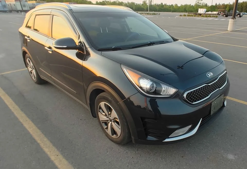 2017 Kia Niro - Image 2 of 7
