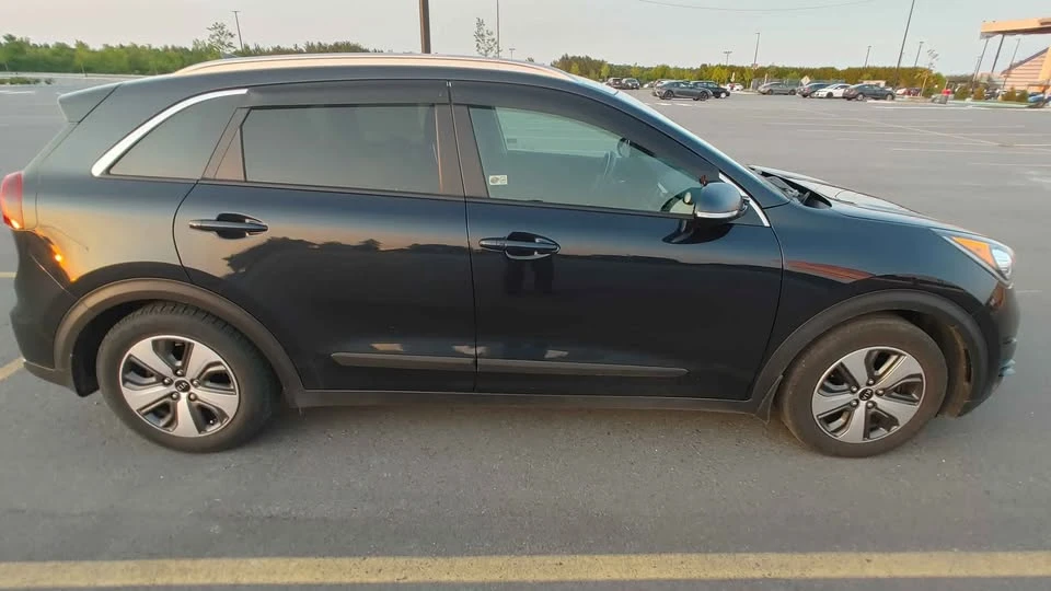 2017 Kia Niro - Image 5 of 7